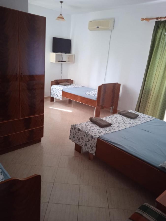 Hotel Moris Kryemëdhej Εξωτερικό φωτογραφία