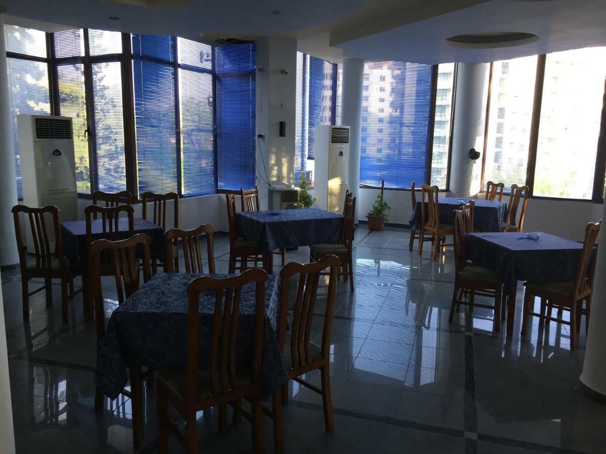 Hotel Moris Kryemëdhej Εξωτερικό φωτογραφία