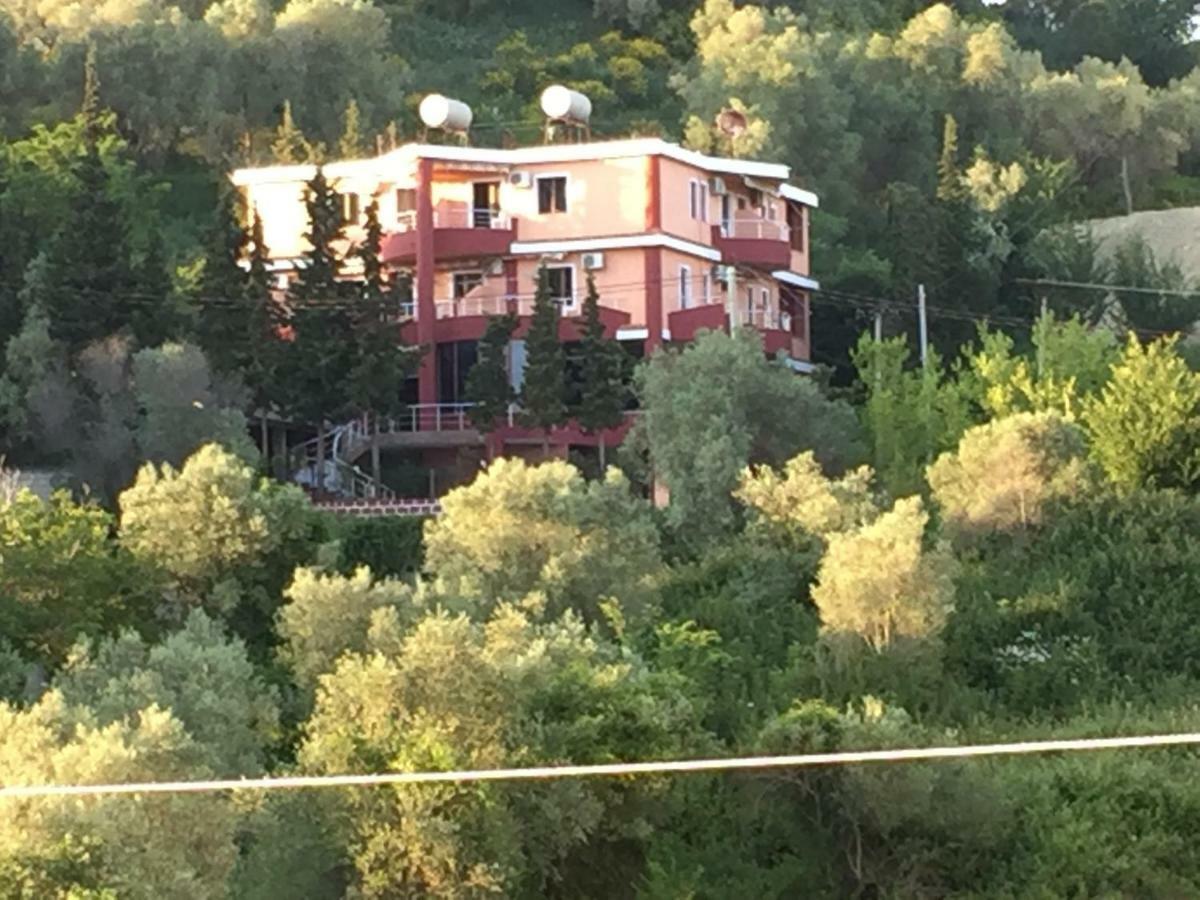 Hotel Moris Kryemëdhej Εξωτερικό φωτογραφία